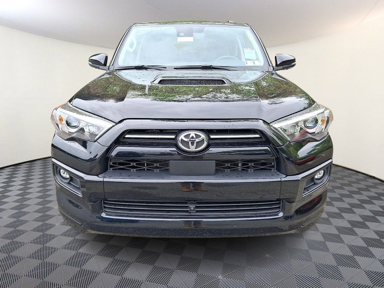 Certified 2022 Toyota 4Runner TRD Sport w/ Technology Package RWD image 2