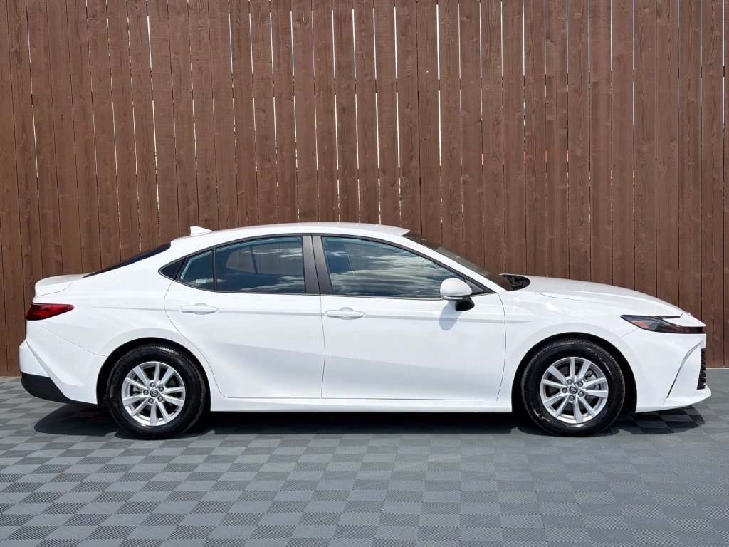 Used 2026 Toyota Camry LE FWD image 13