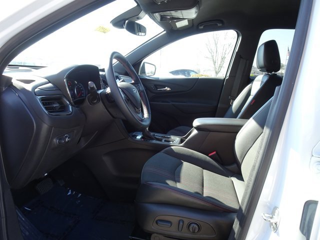 Certified 2023 Chevrolet Equinox RS image 9