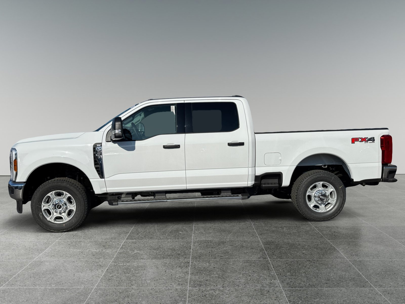 New 2026 Ford F250 XLT w/ FX4 Off-Road Package AWD/4WD image 3
