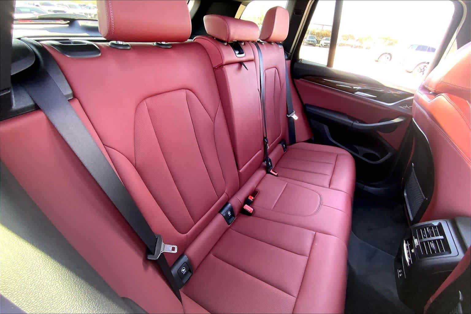 Used 2024 BMW X3 sDrive30i w/ Premium Package RWD image 19