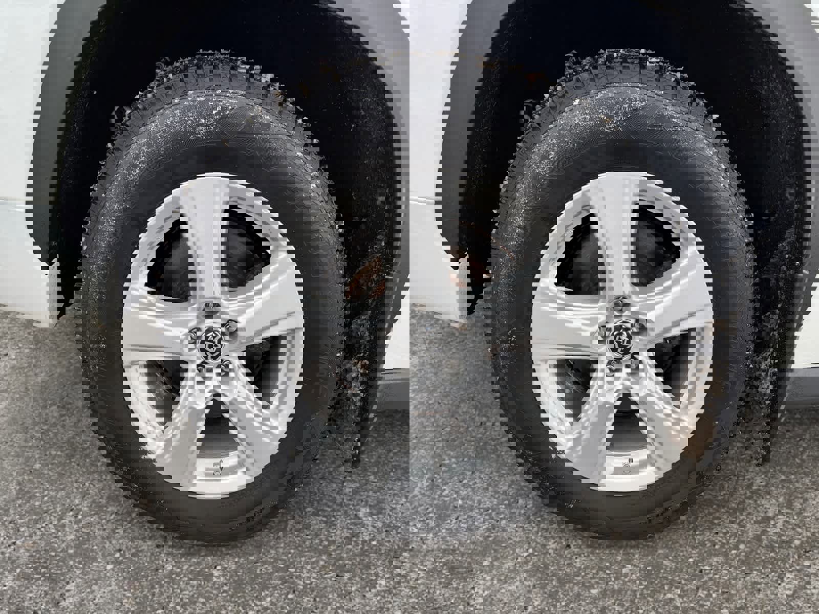 Used 2023 Toyota Highlander LE image 13