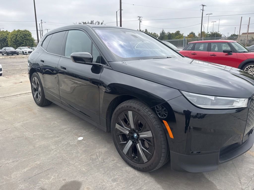 Certified 2024 BMW iX xDrive50 AWD/4WD image 9
