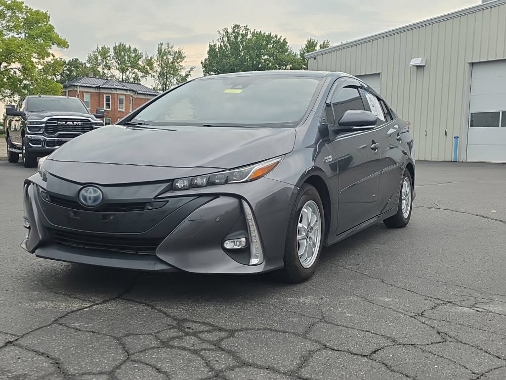 Used 2021 Toyota Prius Prime Limited w/ Carpet Mat Package (TMS) FWD image 3
