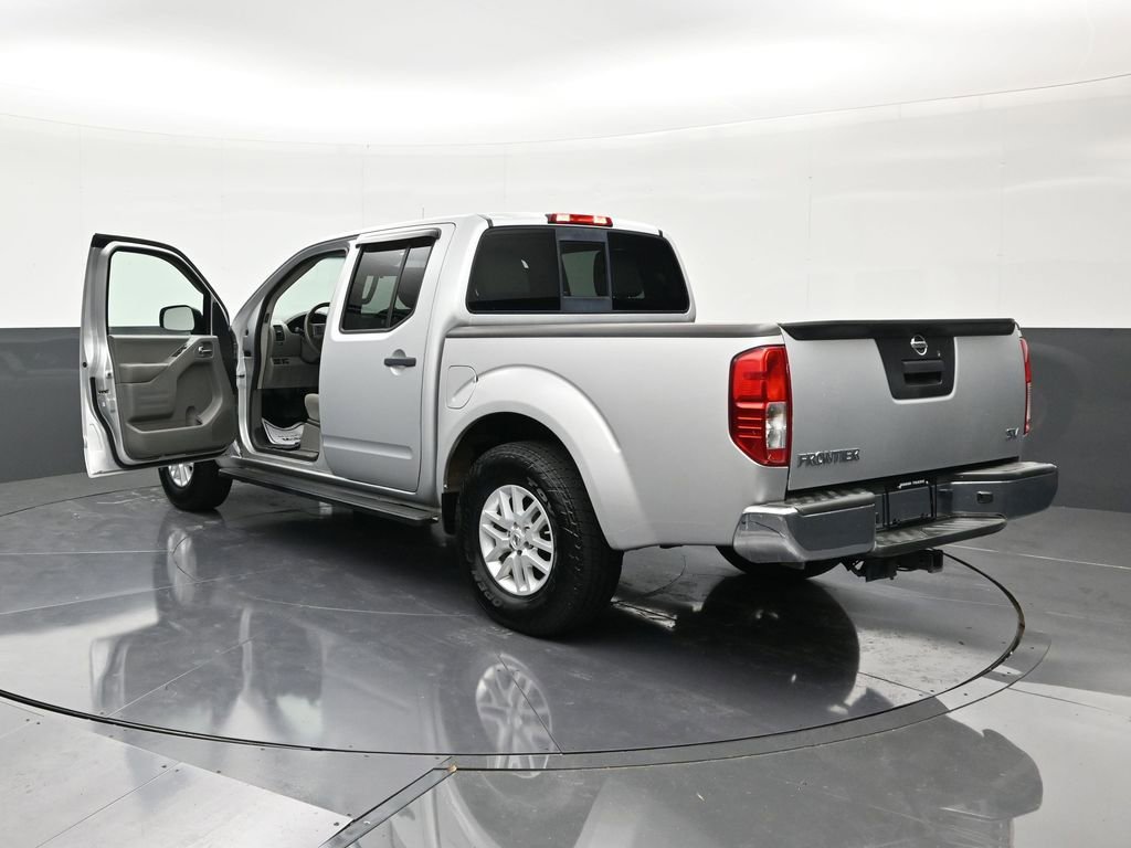 Used 2019 Nissan Frontier SV RWD image 3