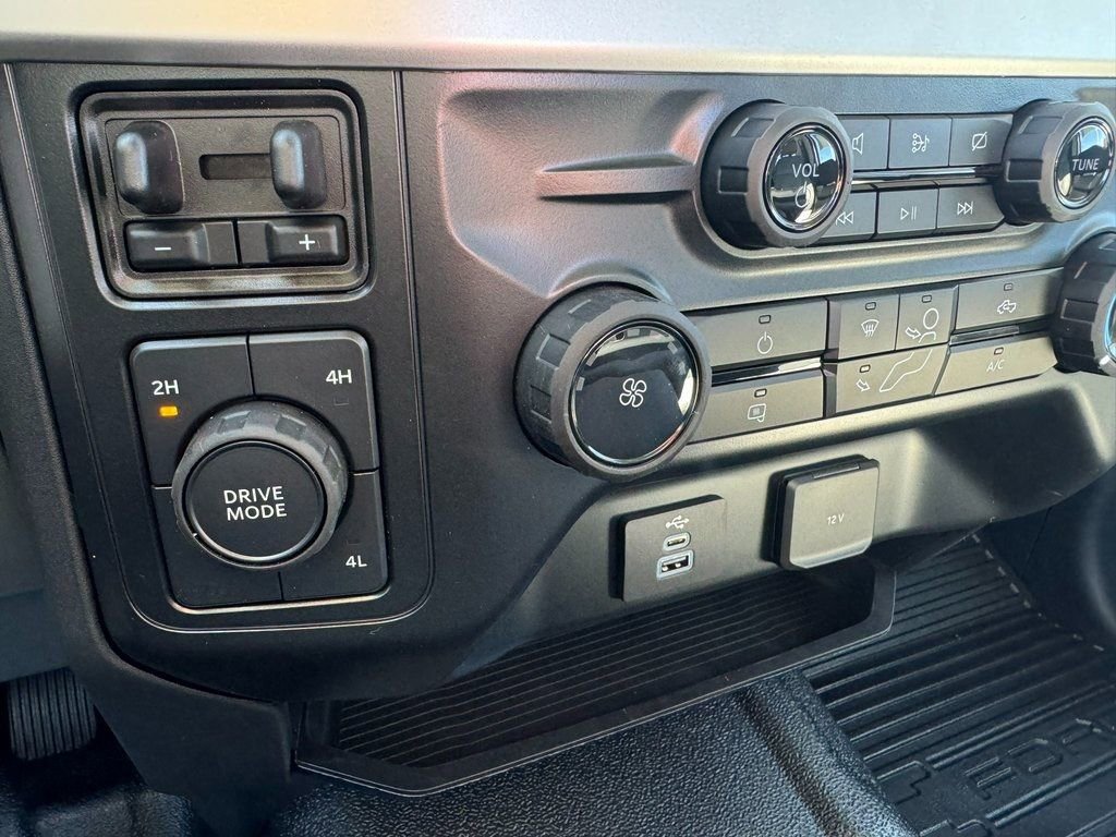 Used 2024 Ford F450 XL AWD/4WD image 12