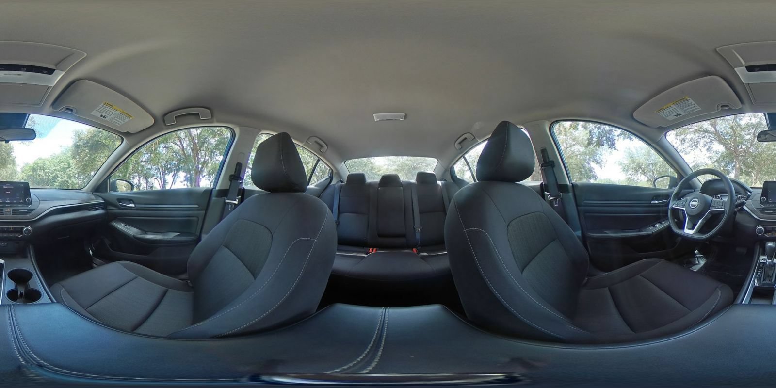 Used 2025 Nissan Altima 2.5 SV FWD image 37