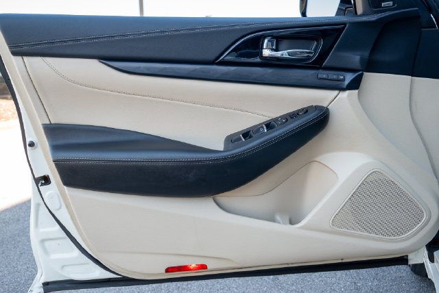 Certified 2023 Nissan Maxima Platinum w/ Sport Mat Group FWD image 8
