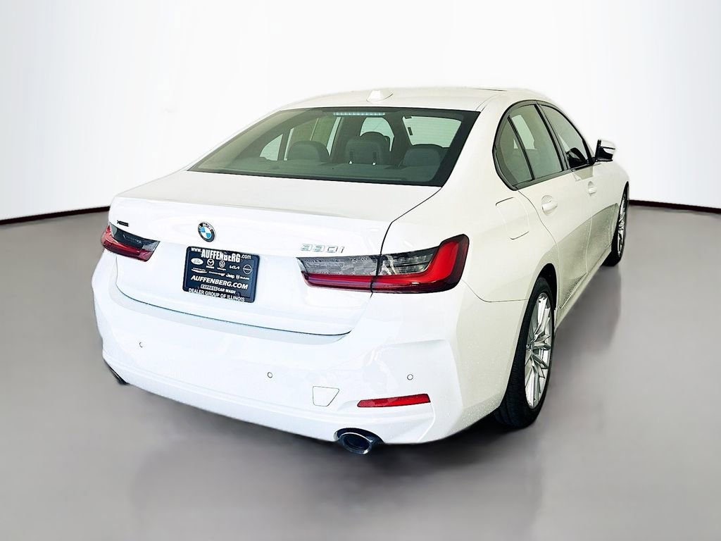 Used 2023 BMW 330i xDrive Sedan w/ Premium Package AWD/4WD image 7
