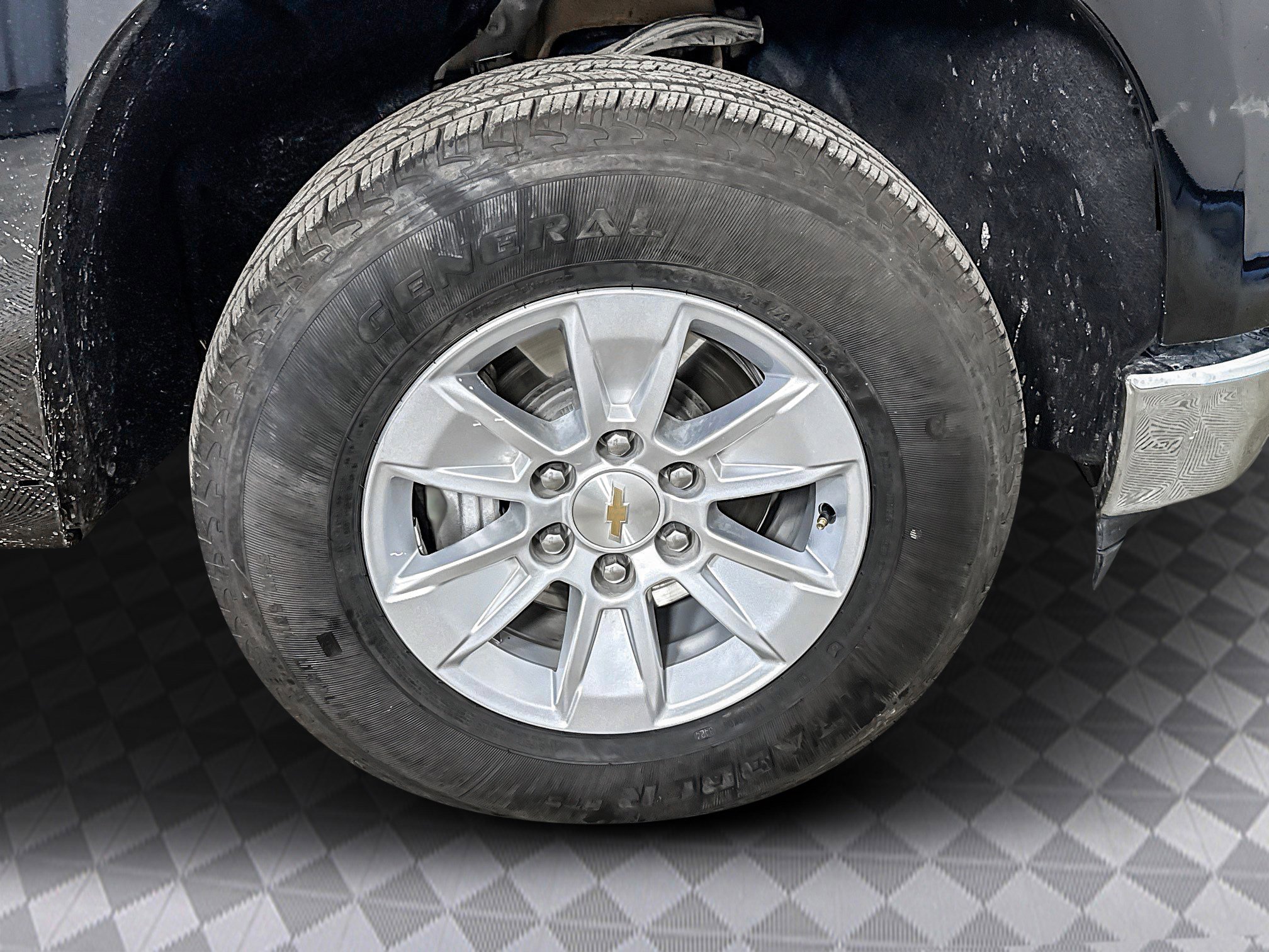 Used 2025 Chevrolet Silverado 1500 LT image 37