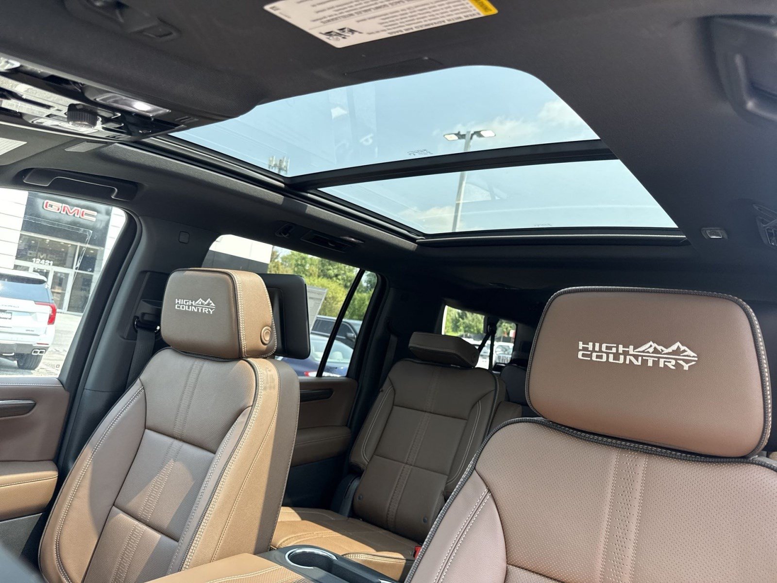 New 2026 Chevrolet Suburban High Country AWD/4WD image 18