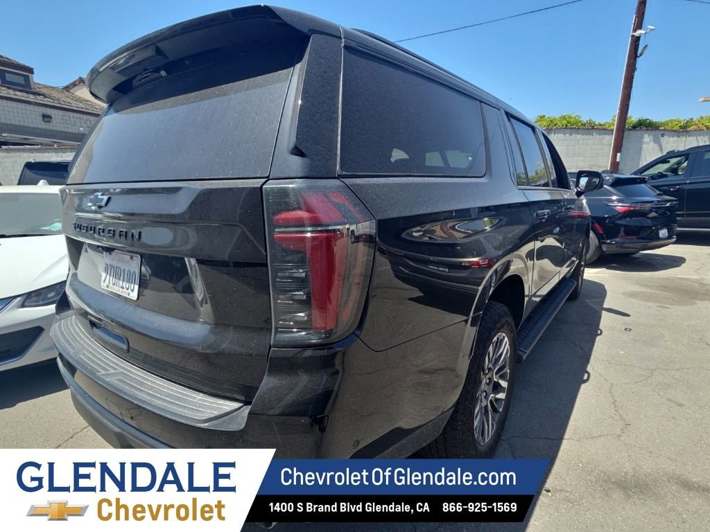Used 2025 Chevrolet Suburban Z71 AWD/4WD image 8