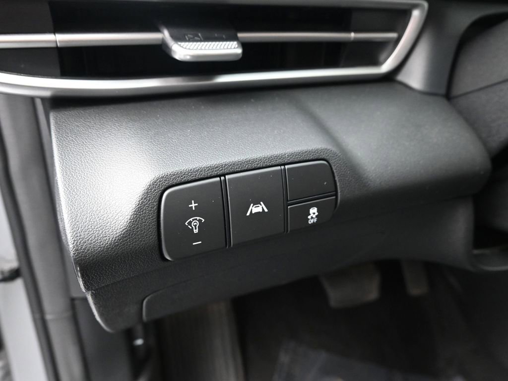 Used 2023 Hyundai Elantra SEL w/ Preferred Accessory Package FWD image 28