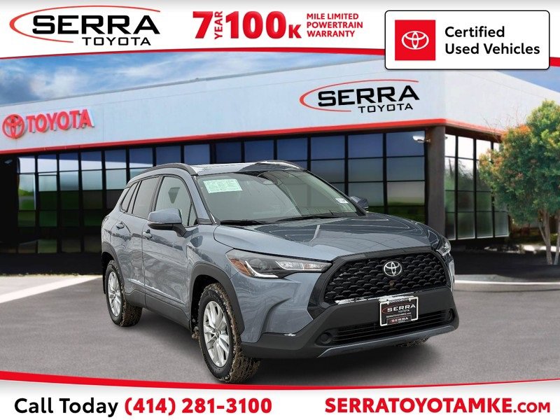 Used 2024 Toyota Corolla Cross LE image 1