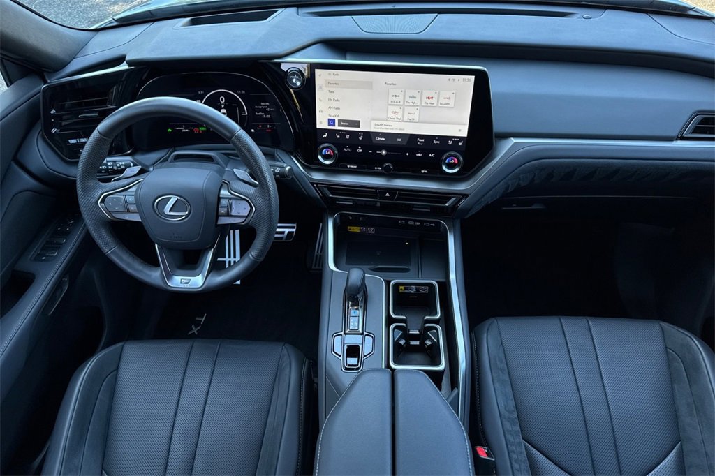 Used 2024 Lexus TX 500h AWD image 15