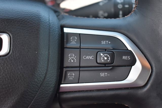 Used 2022 Jeep Compass Limited image 32