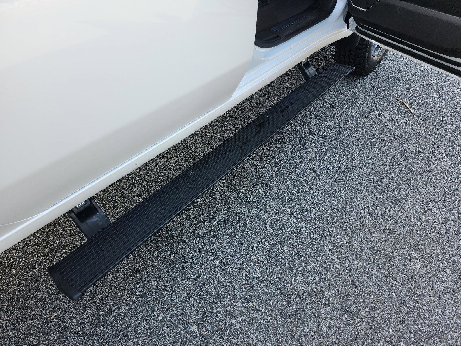 Used 2024 GMC Sierra 2500 SLT w/ SLT Convenience Package image 10