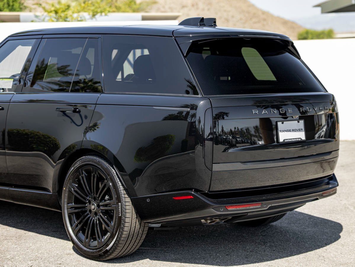 New 2025 Land Rover Range Rover Autobiography image 10