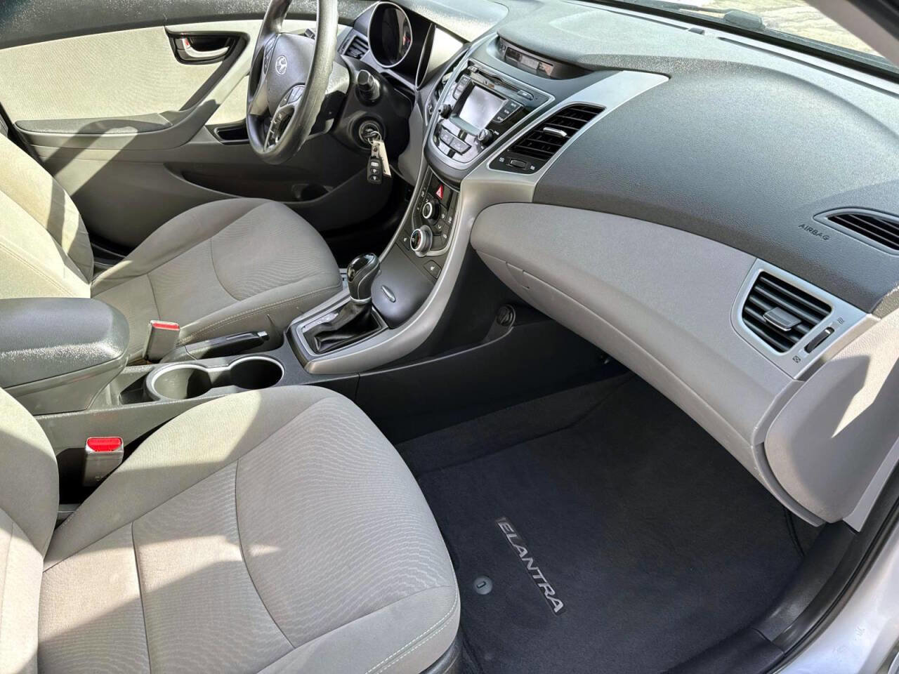 Used 2014 Hyundai Elantra SE w/ Option Group 02 image 8