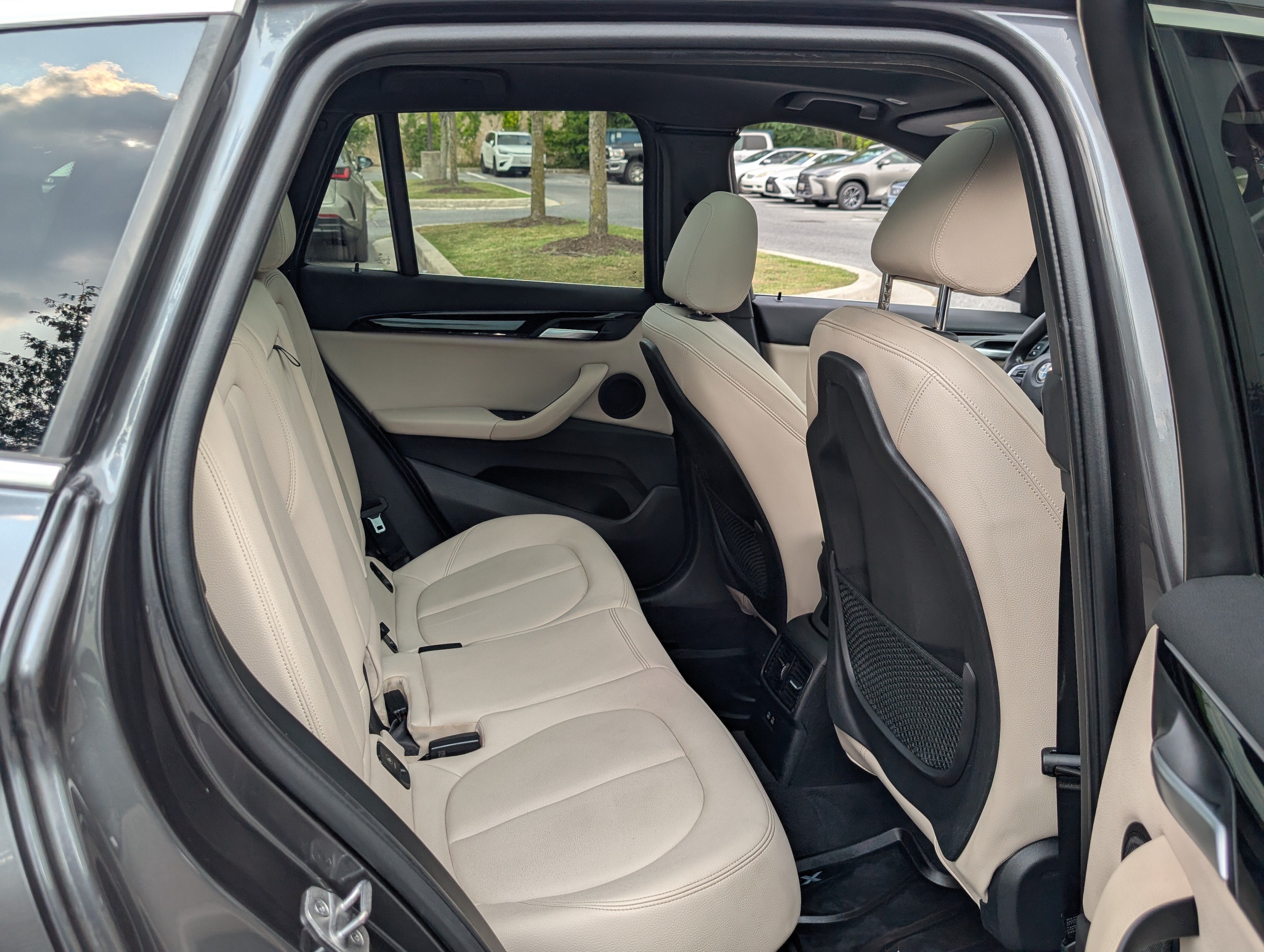 Used 2020 BMW X1 xDrive28i w/ Convenience Package AWD/4WD image 12