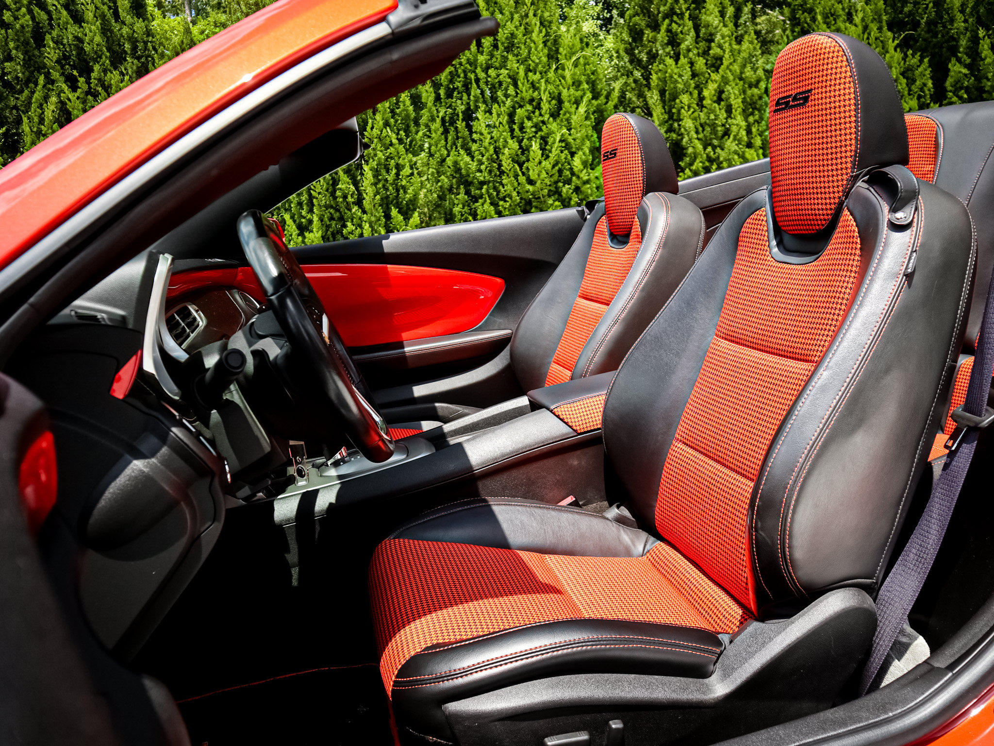 Used 2012 Chevrolet Camaro SS RWD image 16