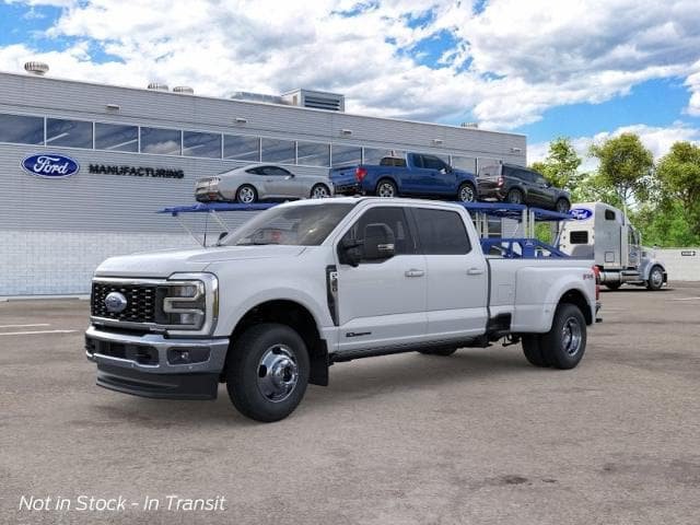 New 2026 Ford F350 Lariat w/ Lariat Ultimate Package