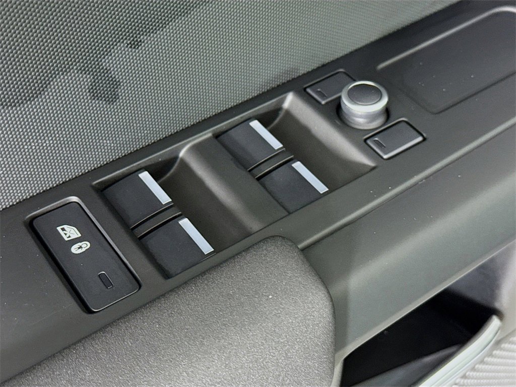 Certified 2020 Land Rover Defender 110 S image 16