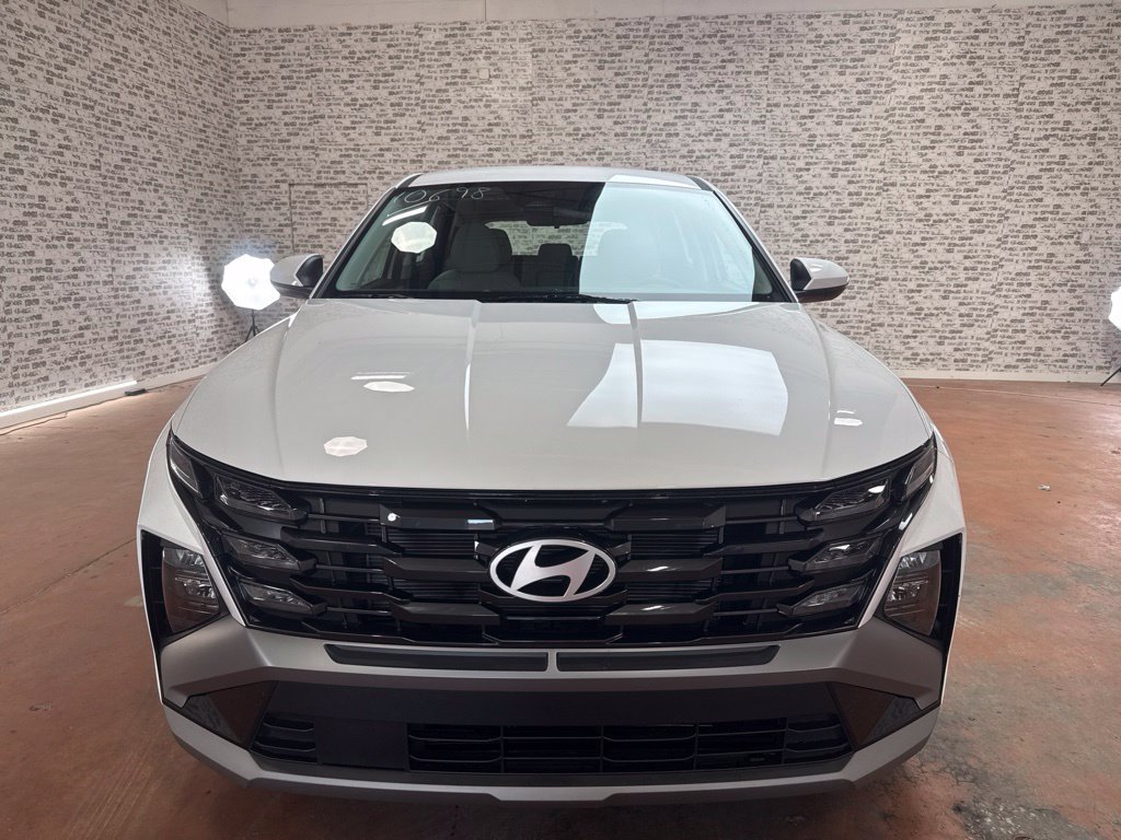 New 2026 Hyundai Tucson SE FWD image 2