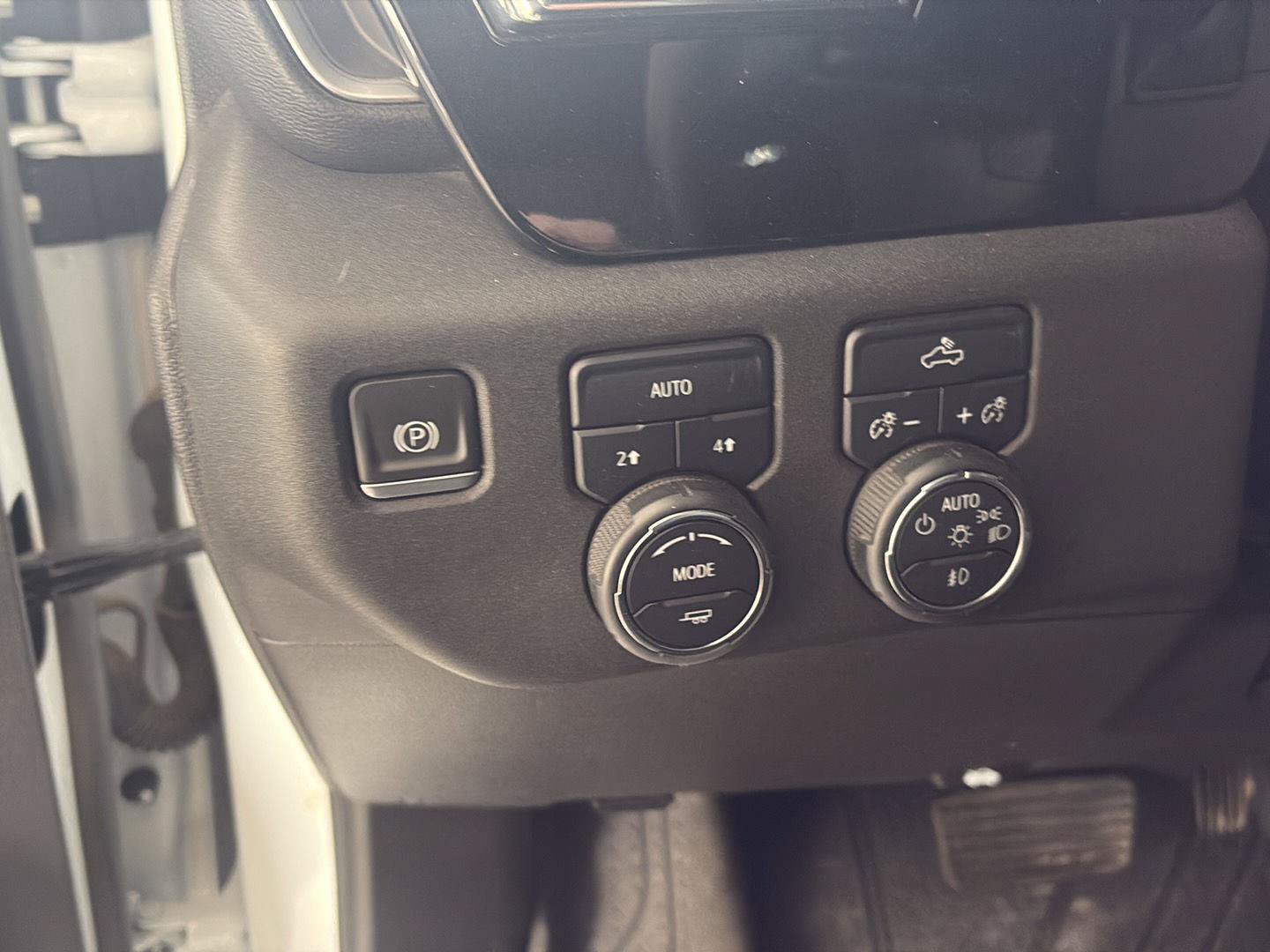 Used 2024 Chevrolet Silverado 1500 RST w/ Convenience Package II AWD/4WD image 9