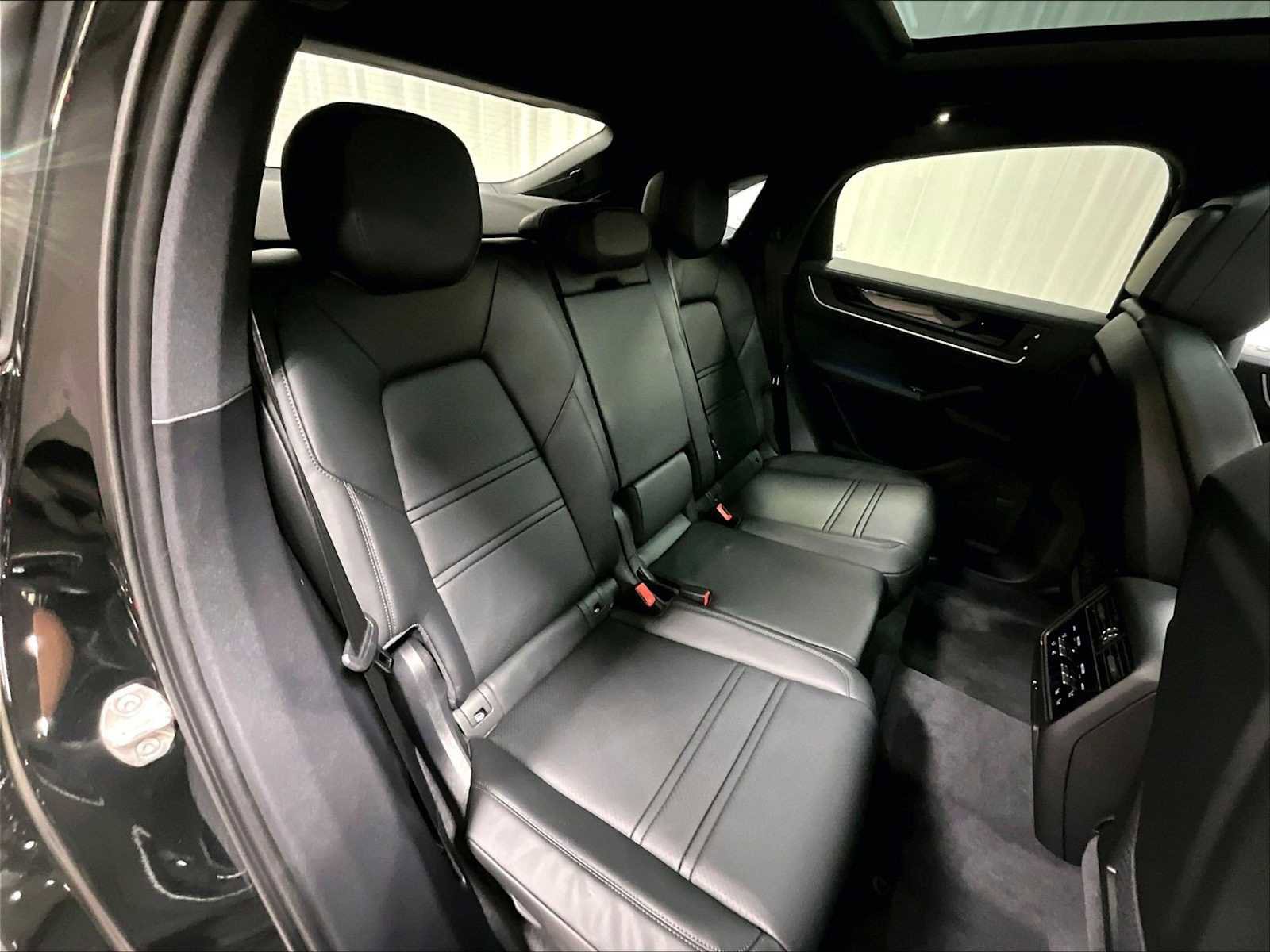New 2026 Porsche Cayenne S image 30