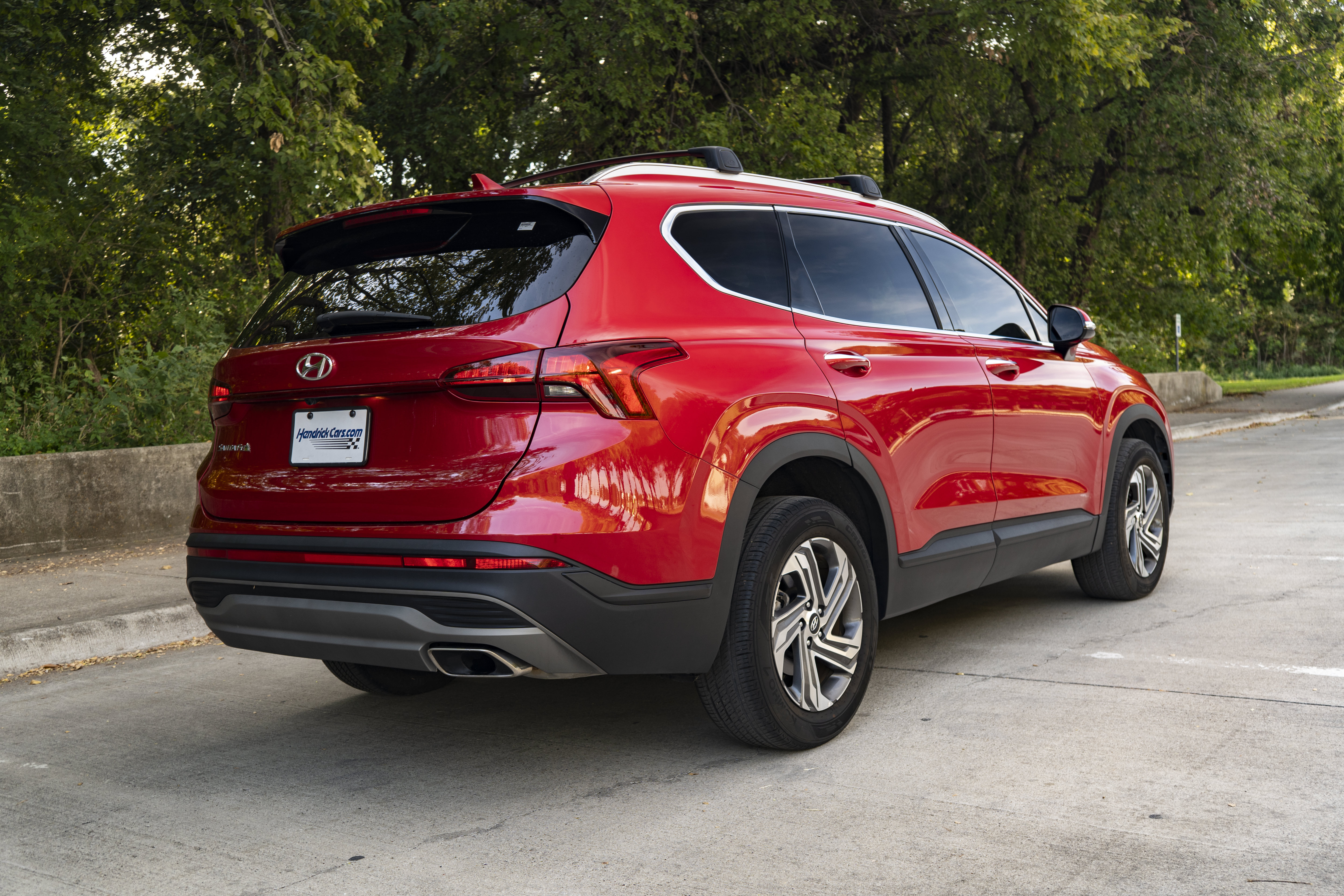 Used 2023 Hyundai Santa Fe SEL FWD image 9