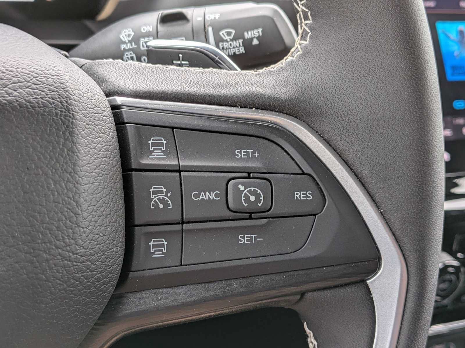 Used 2025 Jeep Grand Cherokee Laredo X w/ Luxury Tech Group I AWD/4WD image 24