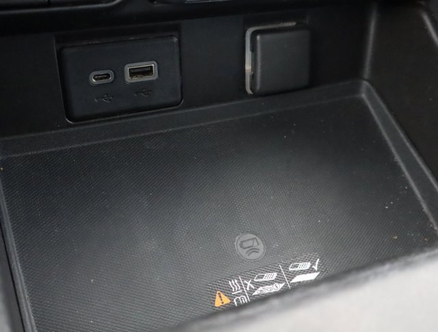 Used 2021 Chevrolet Suburban LT image 35