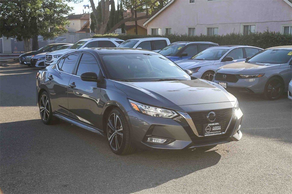 Used 2023 Nissan Sentra SR image 3