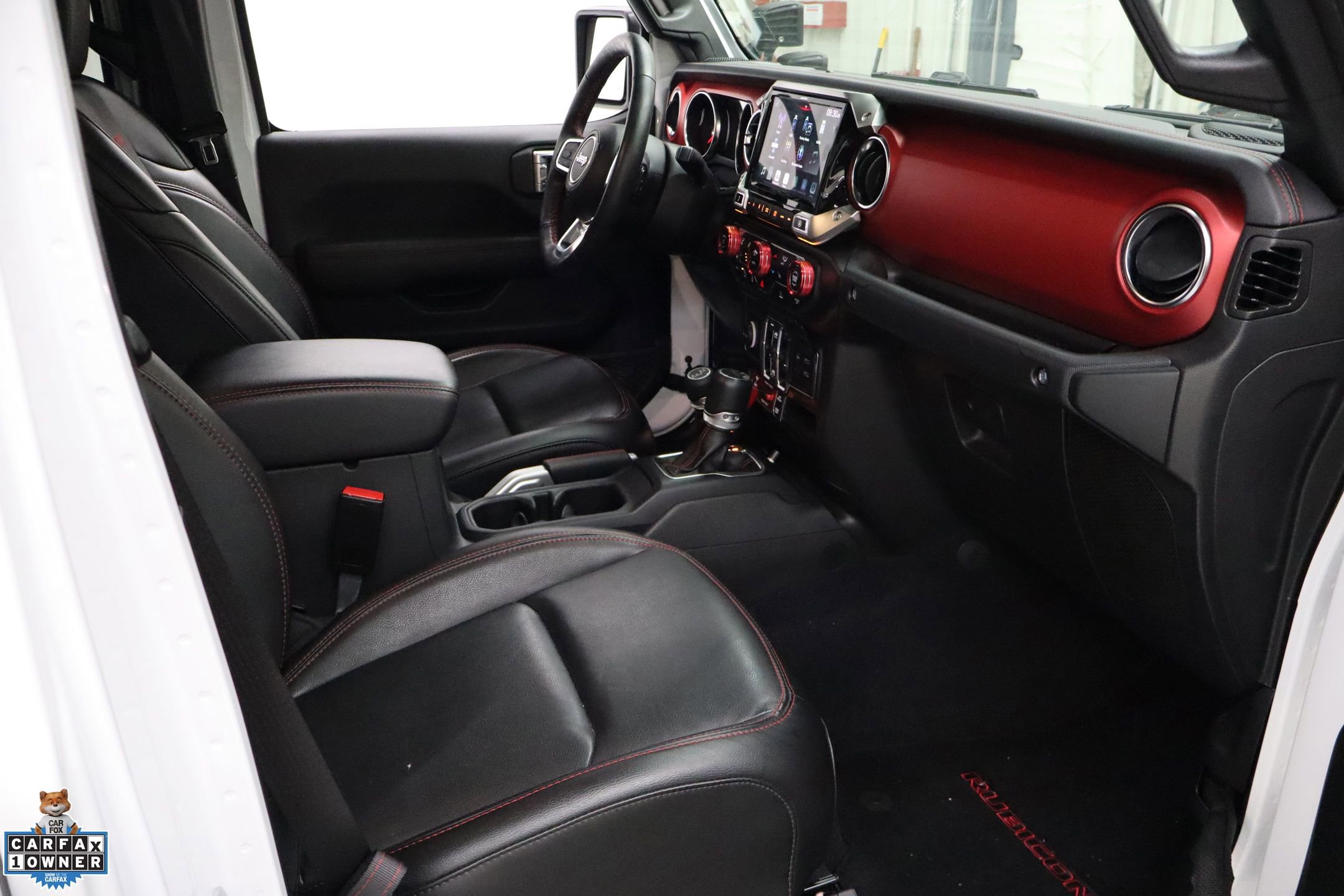 Used 2022 Jeep Gladiator Rubicon w/ Cold Weather Group image 28