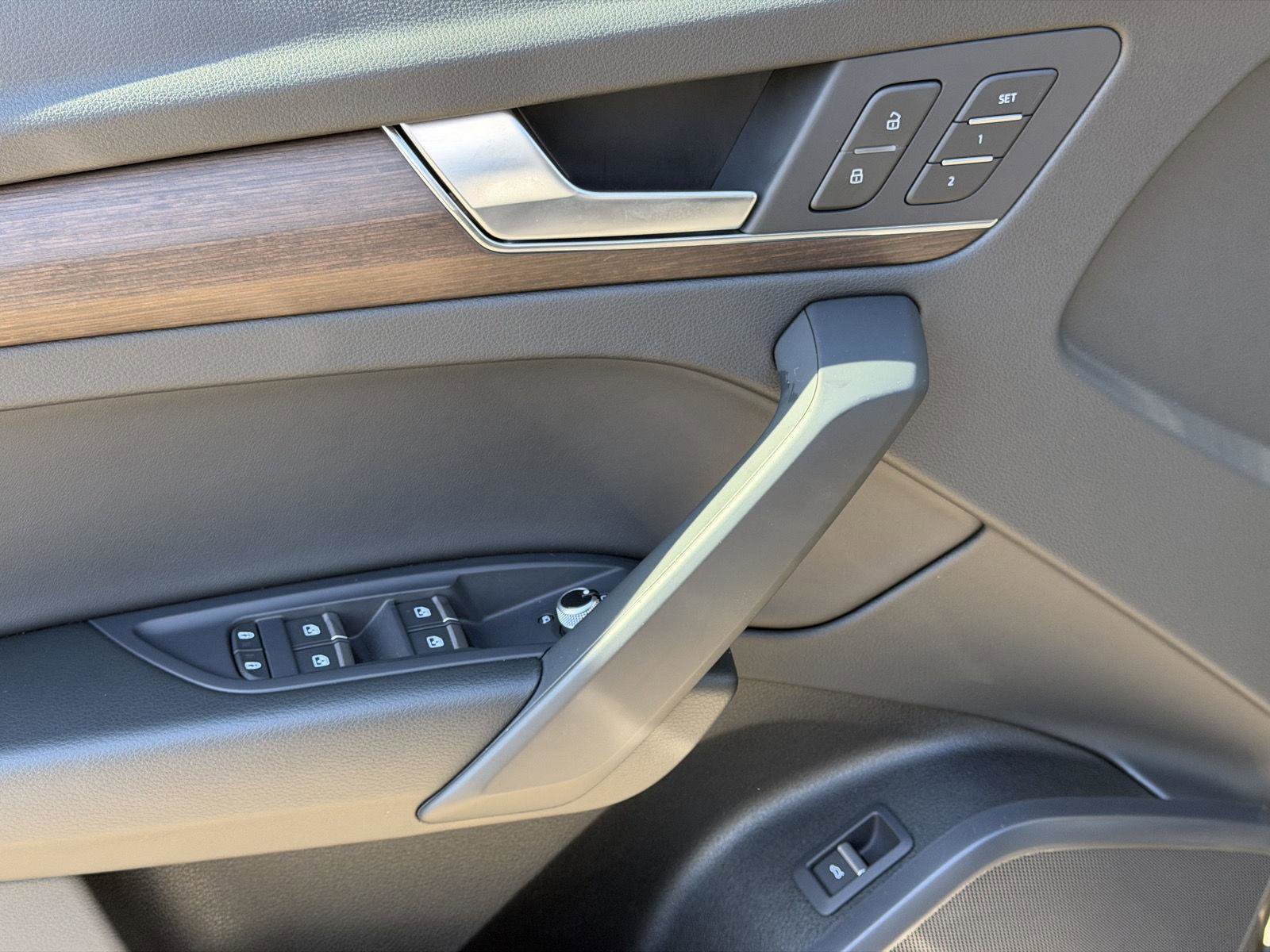 Certified 2023 Audi Q5 2.0T Premium w/ Convenience Package AWD/4WD image 11