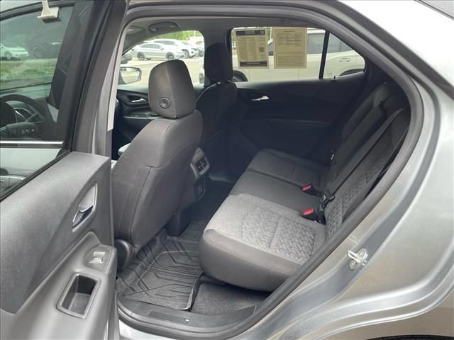 Used 2023 Chevrolet Equinox LT FWD image 9