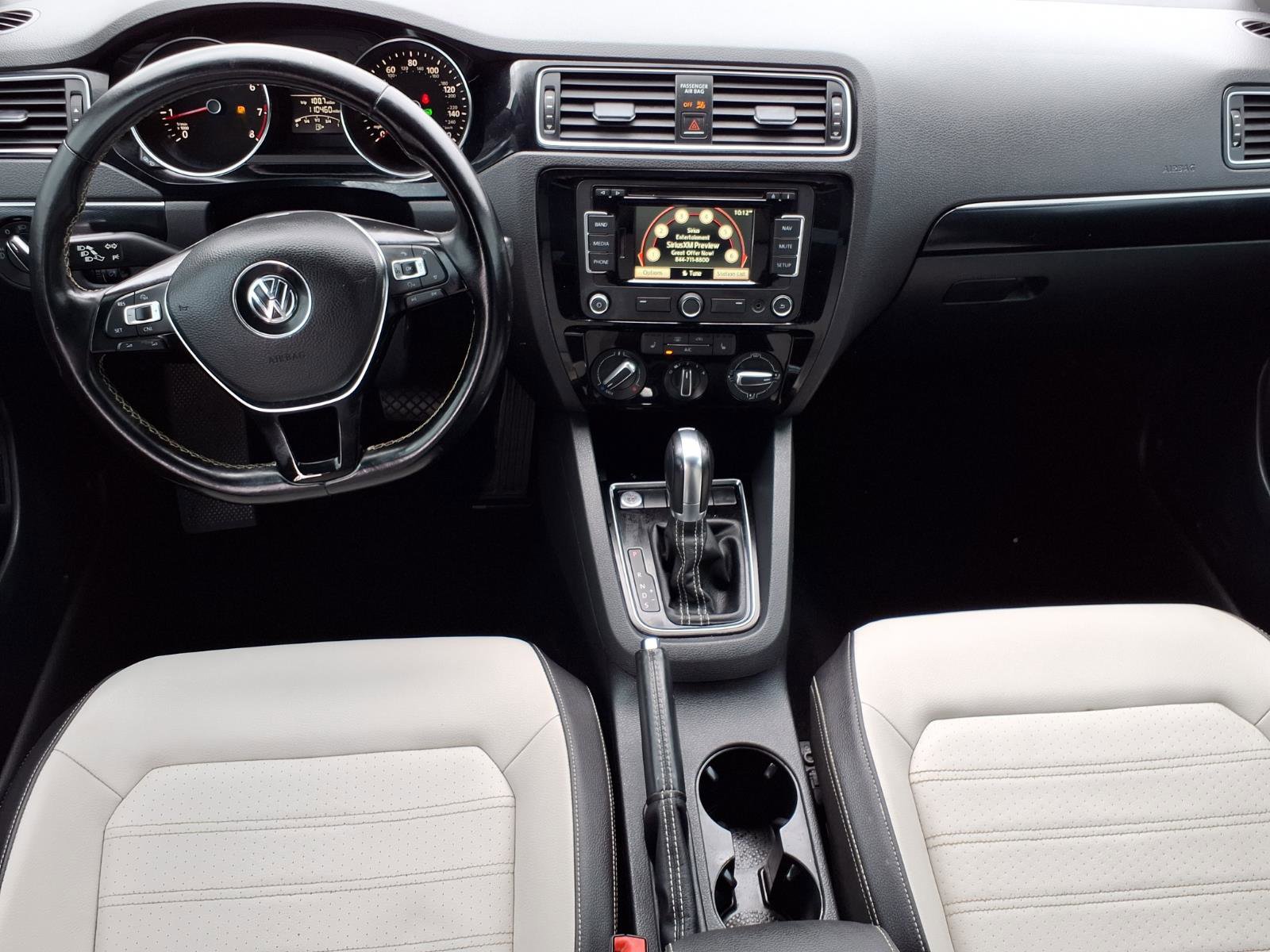 Used 2015 Volkswagen Jetta Sport FWD image 4