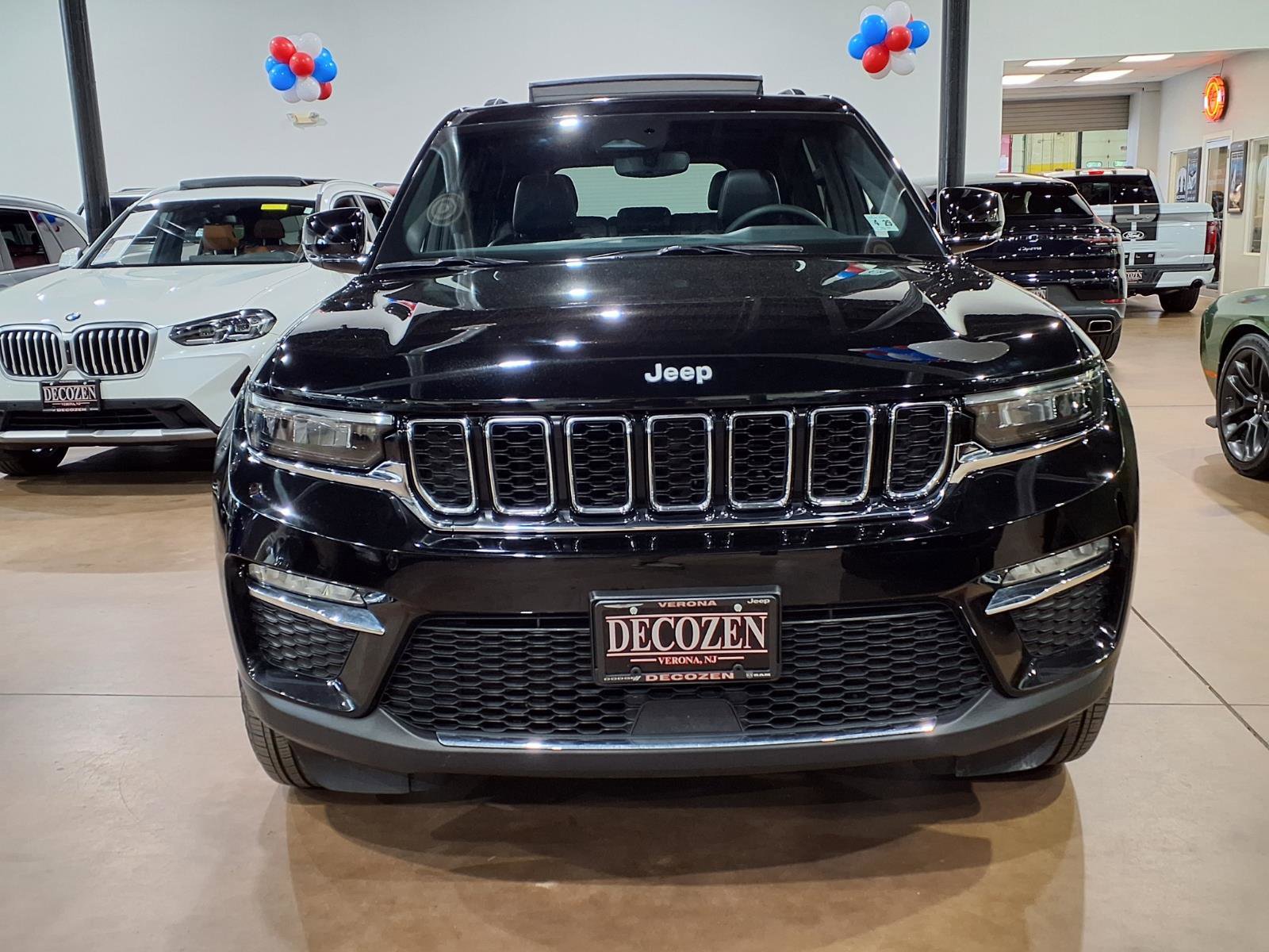 Used 2024 Jeep Grand Cherokee Limited AWD/4WD image 2