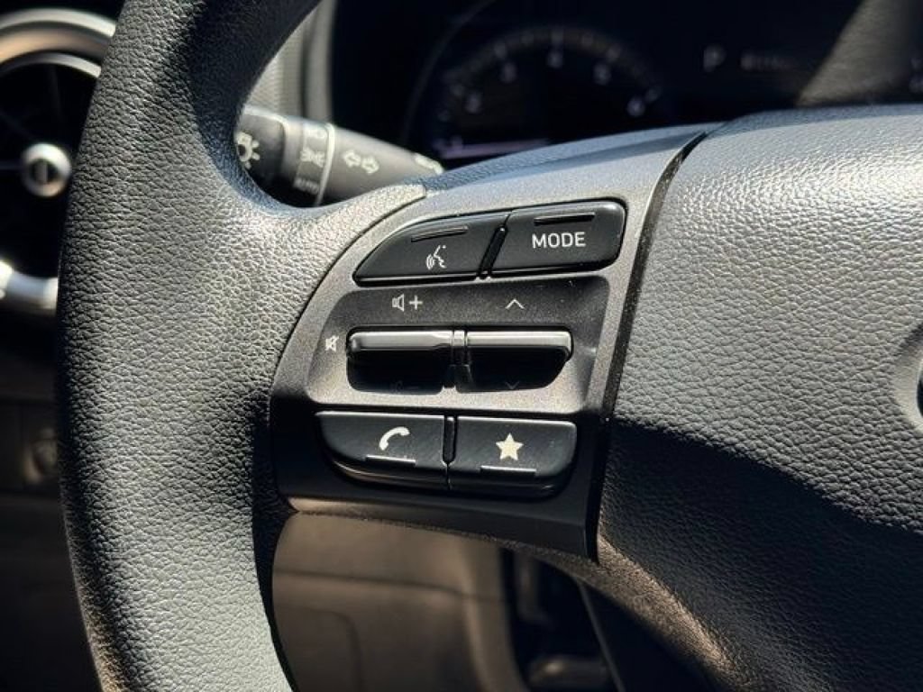 Used 2022 Hyundai Kona SEL AWD/4WD image 11