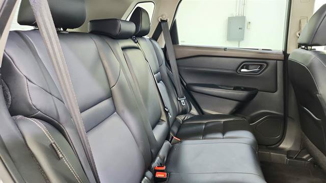 Used 2022 Nissan Rogue SL w/ SL Premium Package FWD image 33