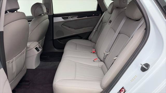 Used 2018 Genesis G80 3.8 RWD image 17