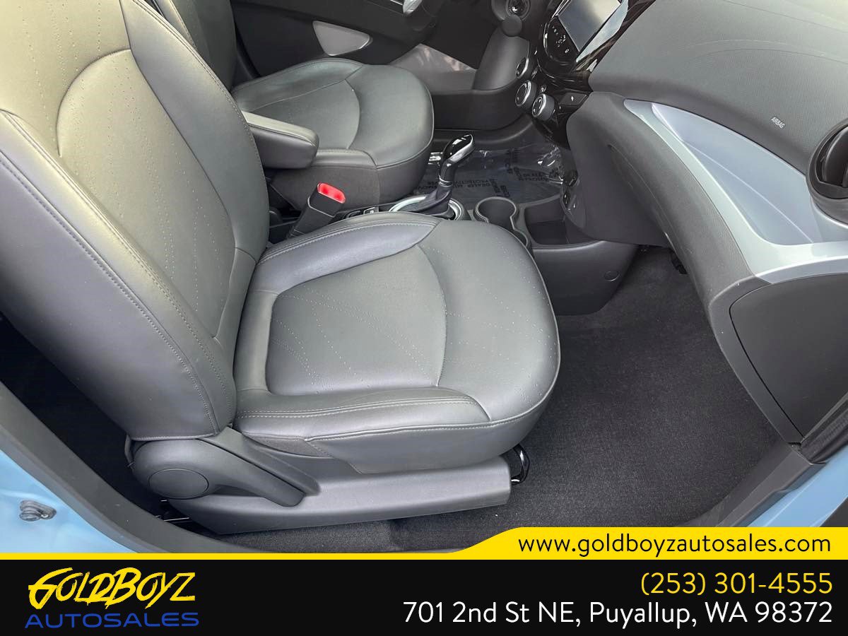 Used 2015 Chevrolet Spark LT image 26