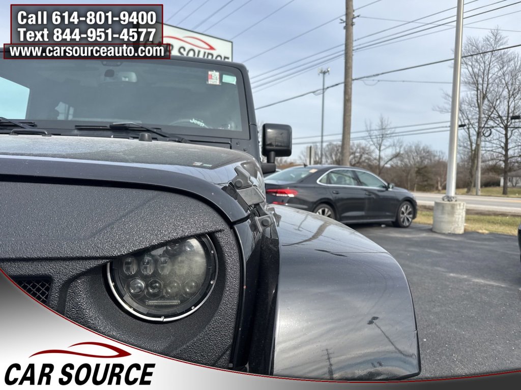 Used 2014 Jeep Wrangler Unlimited Sahara image 9