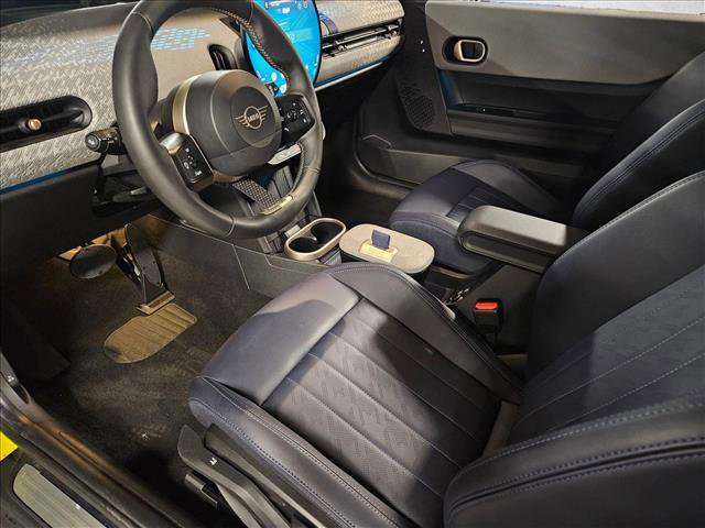 Certified 2025 MINI Cooper S image 10