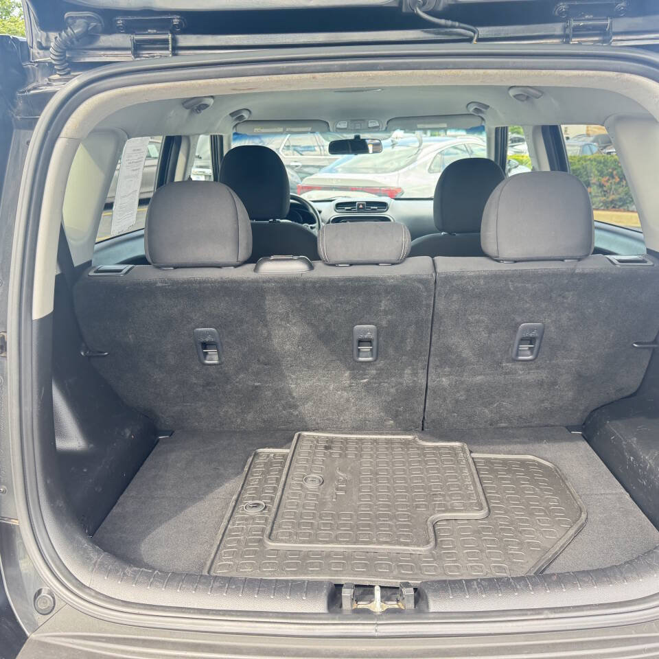 Used 2014 Kia Soul FWD image 28