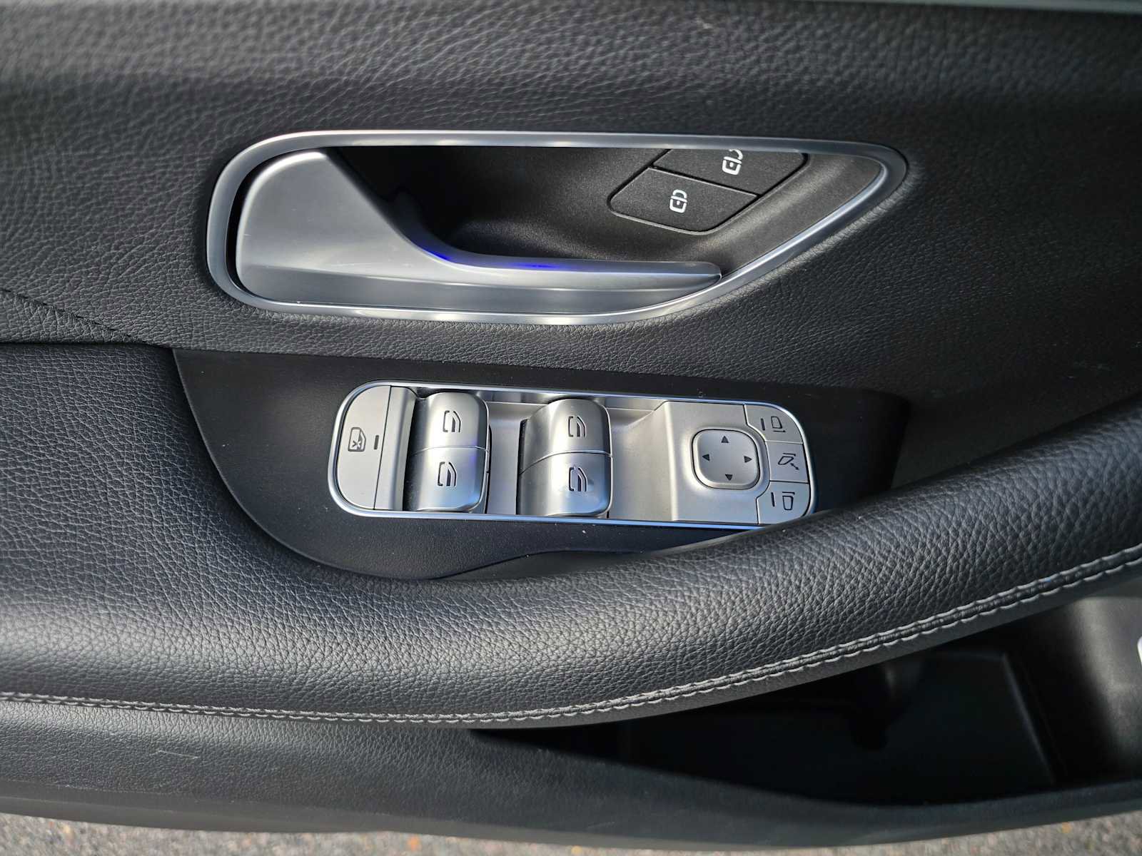 Used 2024 Mercedes-Benz GLE 450e GLE 450e Plug-In Hybrid image 24