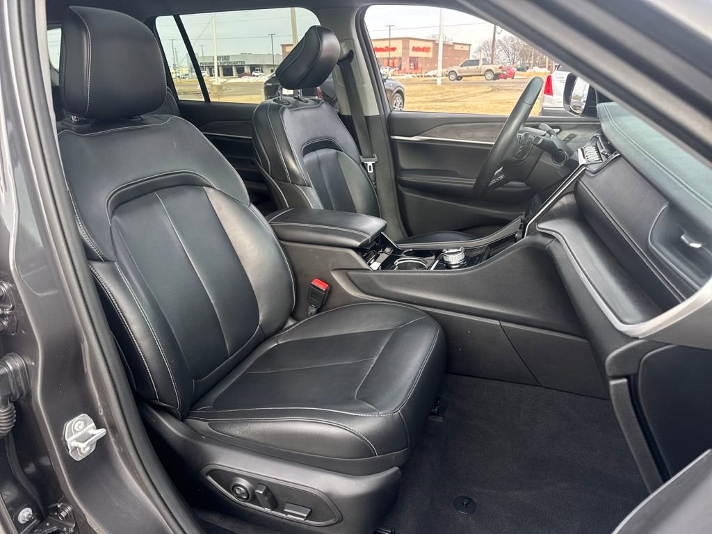 Used 2021 Jeep Grand Cherokee L Limited image 12