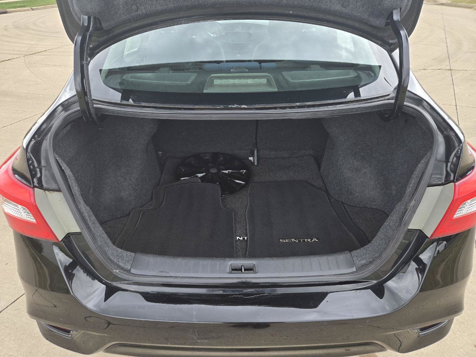 Used 2019 Nissan Sentra S FWD image 9