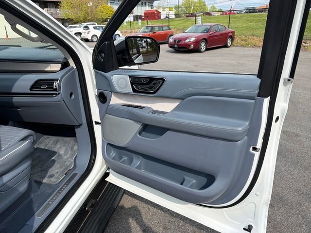 Used 2021 Lincoln Navigator L Black Label AWD/4WD image 11